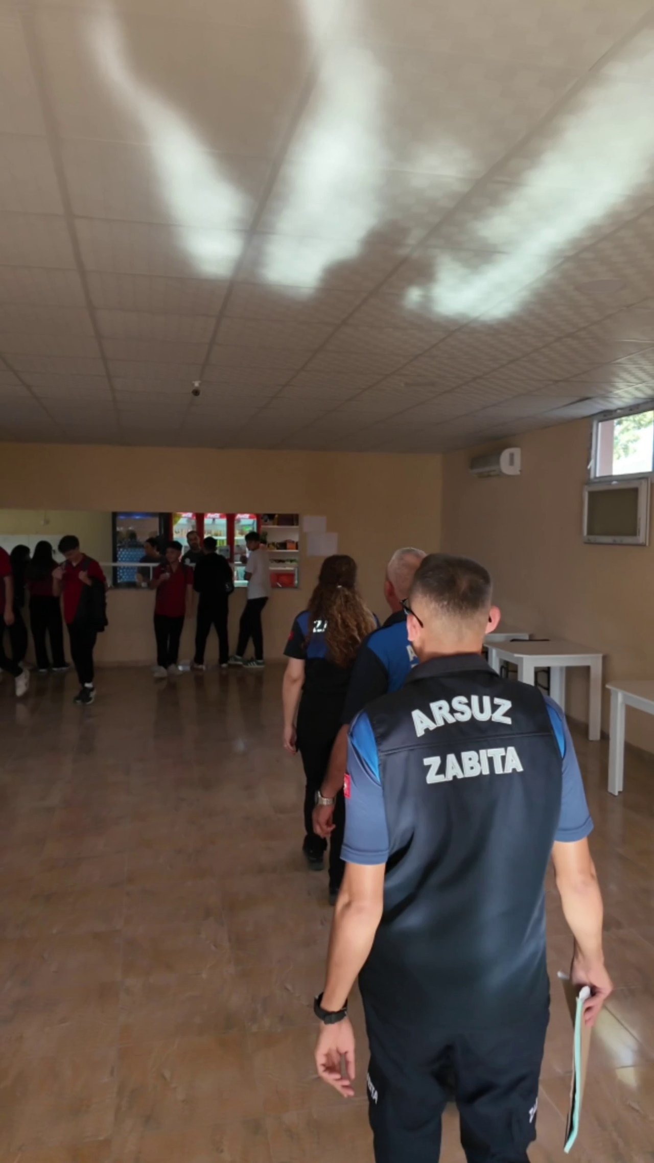 Okul kantininde olacak iş mi! Savunması daha da beter