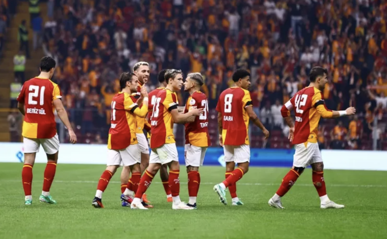 Raphinha Galatasaray maçında oynayacak mı? Galatasaray-Barcelona maç kadrosu duyuruldu