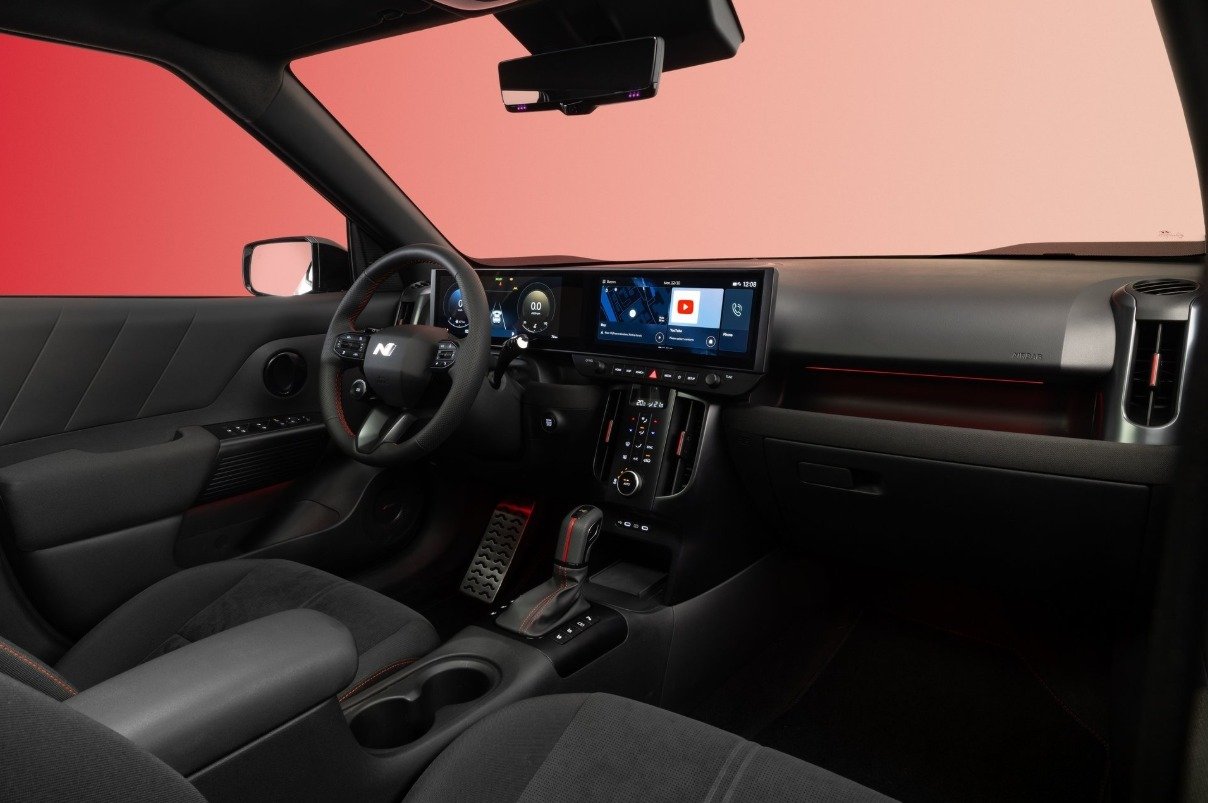 Yeni Hyundai Bayon tanıtıldı: Türkiye’de üretilecek SUV’a hibrit motor geliyor