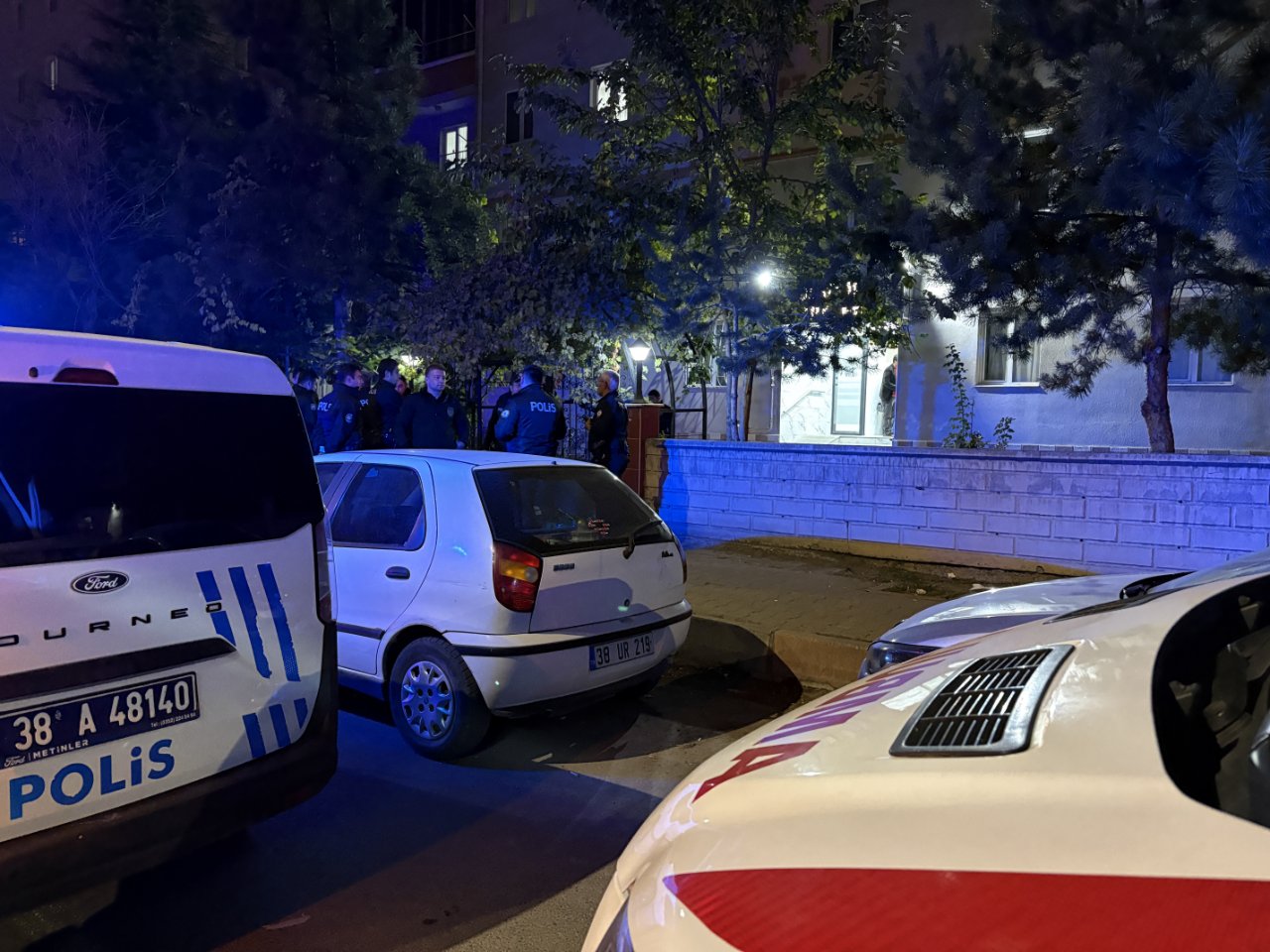 Kayseri'de aile faciası: Önce babasını öldürdü, sonra intihara kalkıştı!