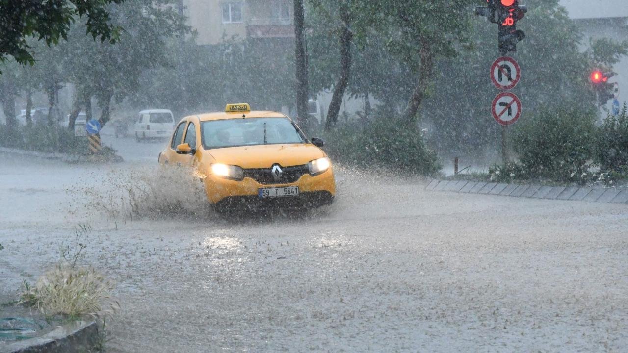 Tekirdağda okullar tatil mi, yarın okul var mı? 15 Ekim son dakika Tekirdağ Valiliği duyurusu takip ediliyor!