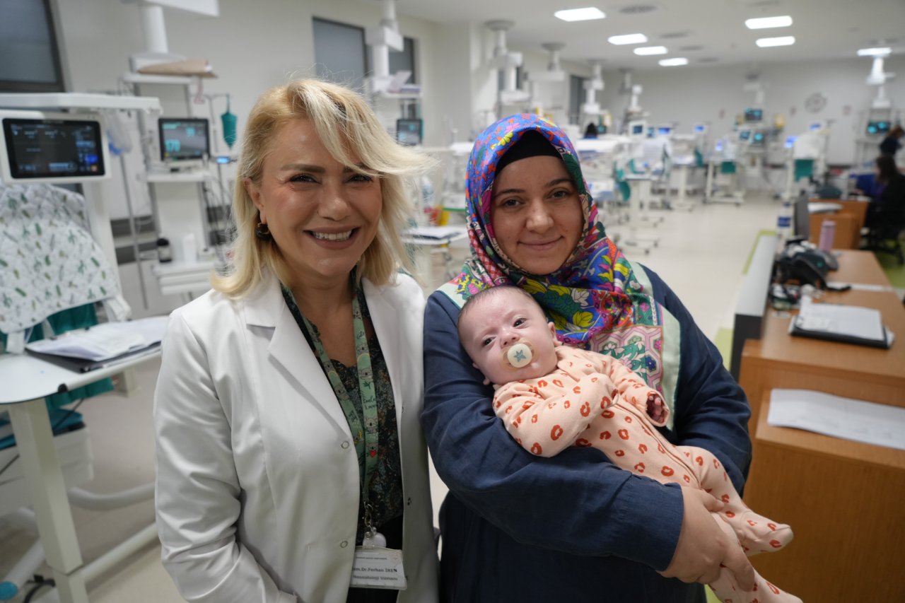 720 gramlık Bahar'ın kalp ısıtan hikâyesi! 104 gün hastanede yattı, şimdi kilosu 5’i aştı