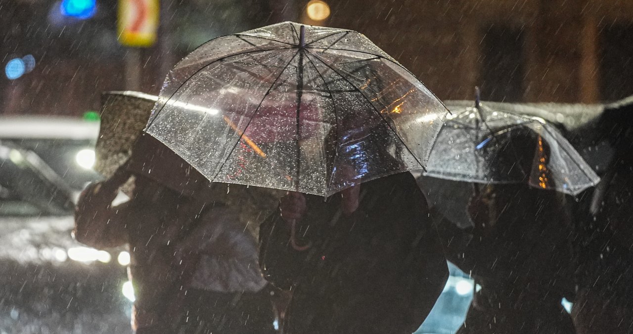 İstanbul’da ikinci yağış dalgası geliyor! Bu ilçeler risk altında