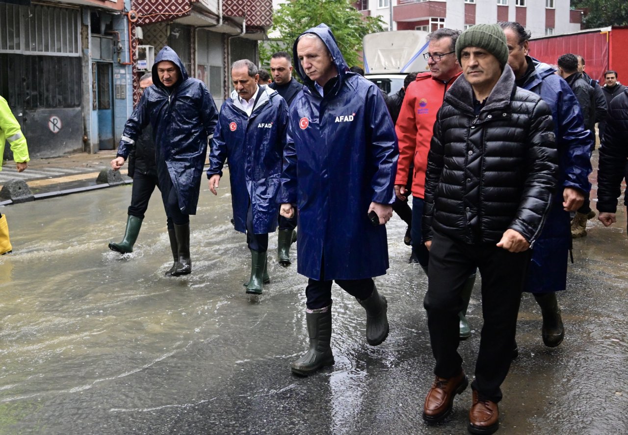 İstanbul'daki 2 günlük yağışın bilançosu: 4 ölü, 5 kayıp