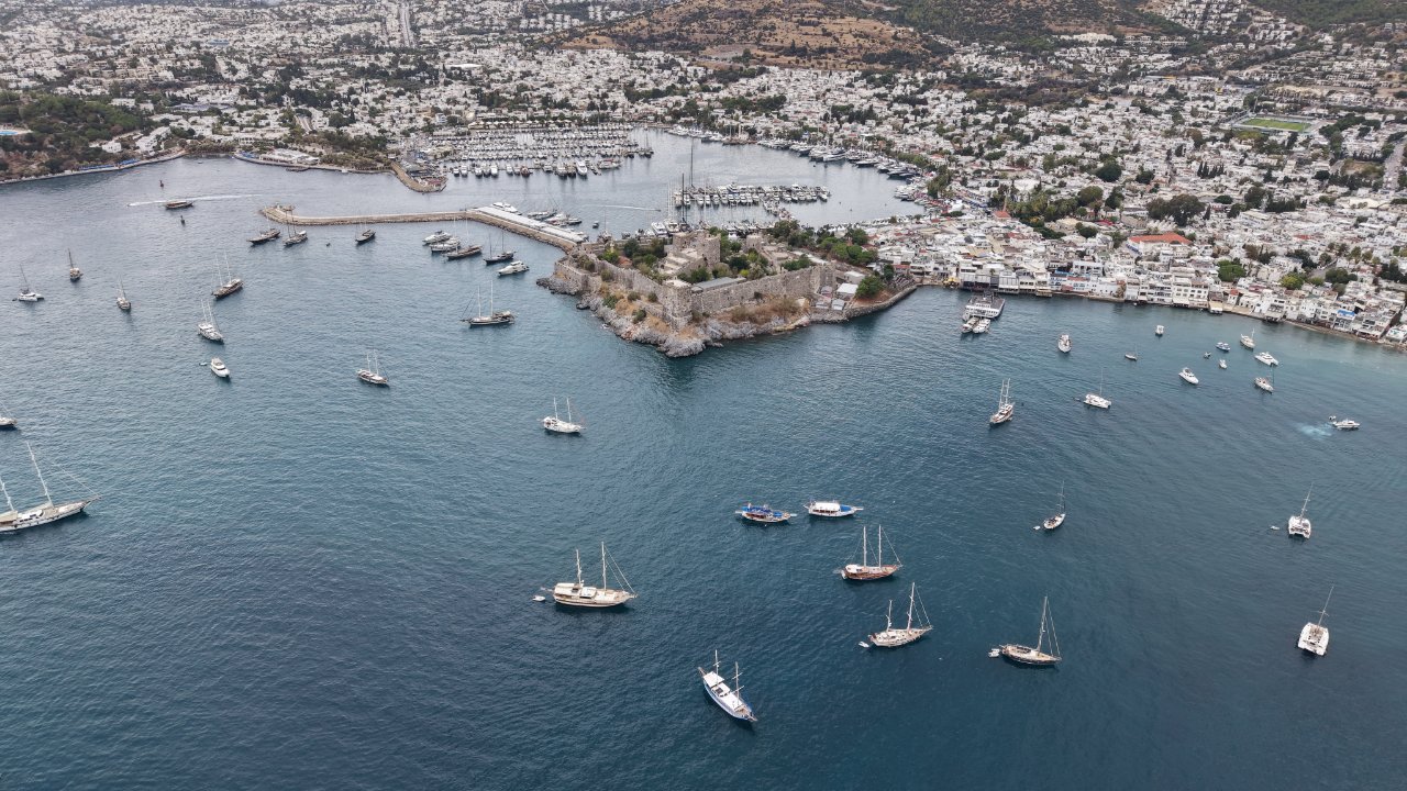 Boat Show kapılarını ziyaretçilere açtı... Gelecek yıl Cannes'ı geçeriz