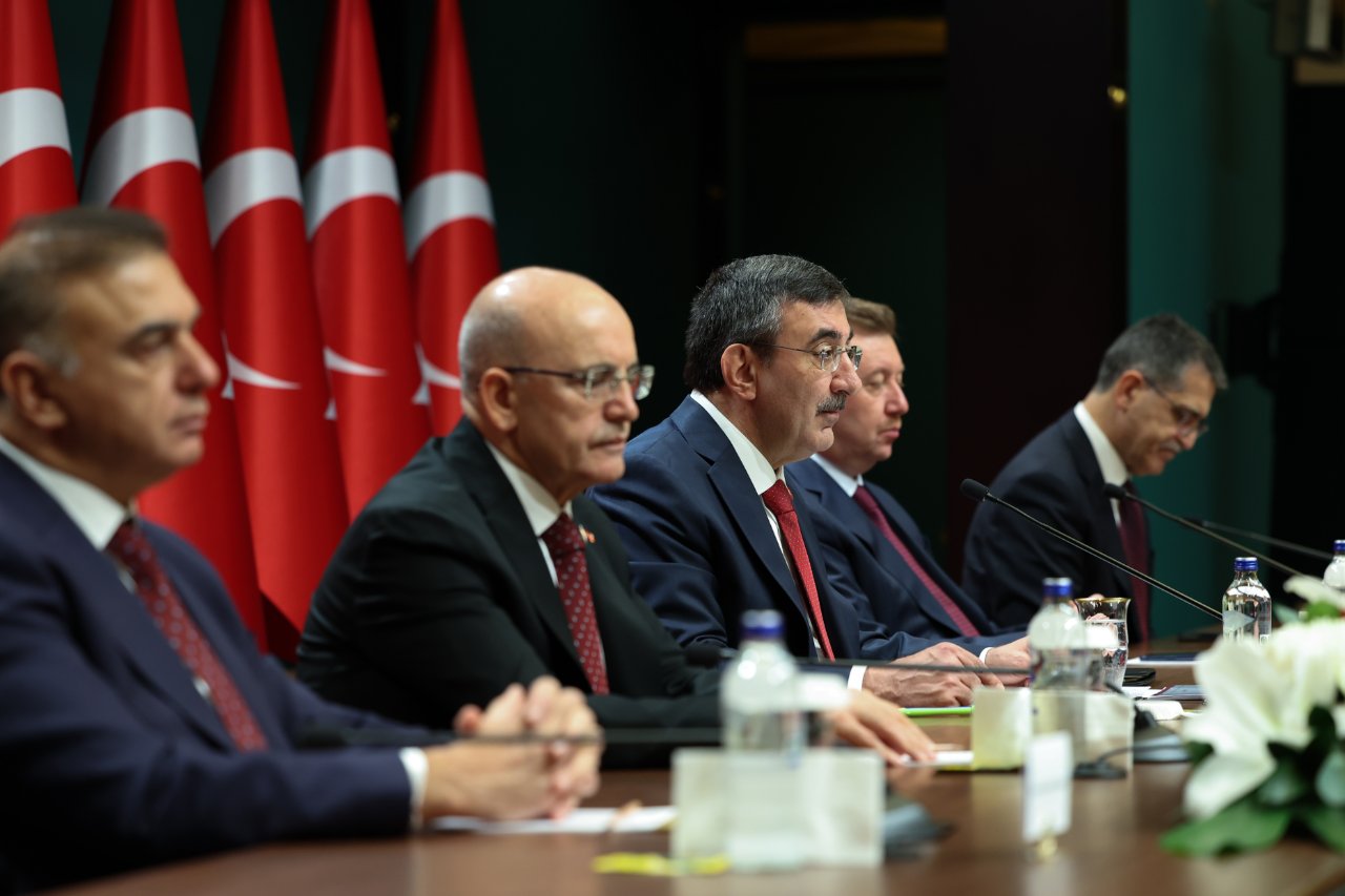 Cevdet Yılmaz yıl sonu enflasyon tahminini açıkladı! İşte memur ve emekliyi ocakta bekleyen zam