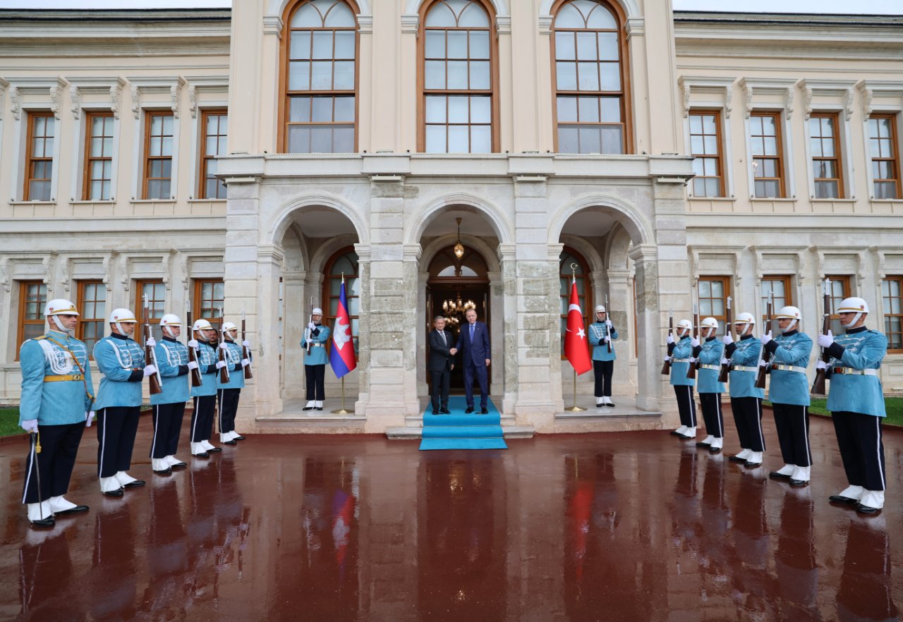 Cumhurbaşkanı Erdoğan’dan kritik görüşme! Türkiye ile Kamboçya arasında askeri anlaşma imzalandı