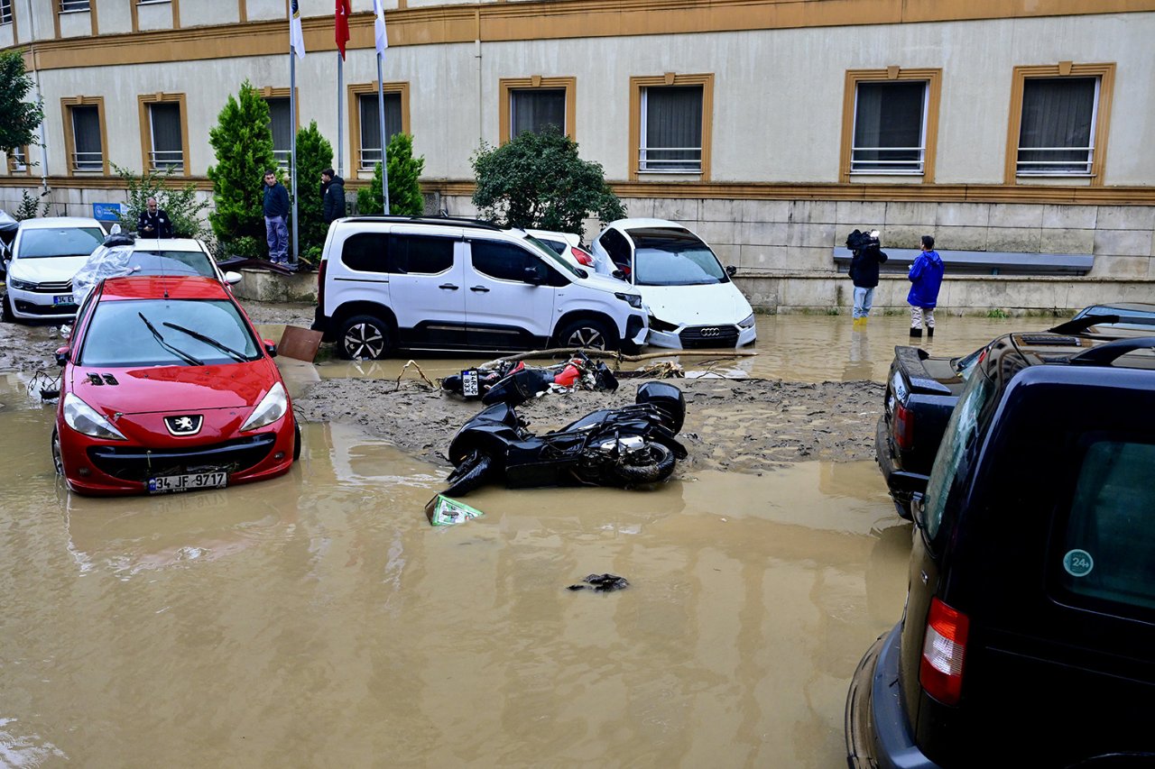 Fatura ağır! Selden sonra kurutma, tamir, yeniden kurulum…