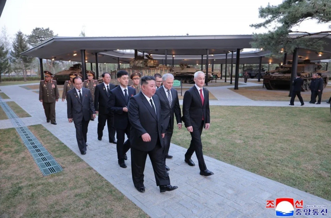 Kim Jong-un neden Türk zırhlılarıyla görüntü verdi?