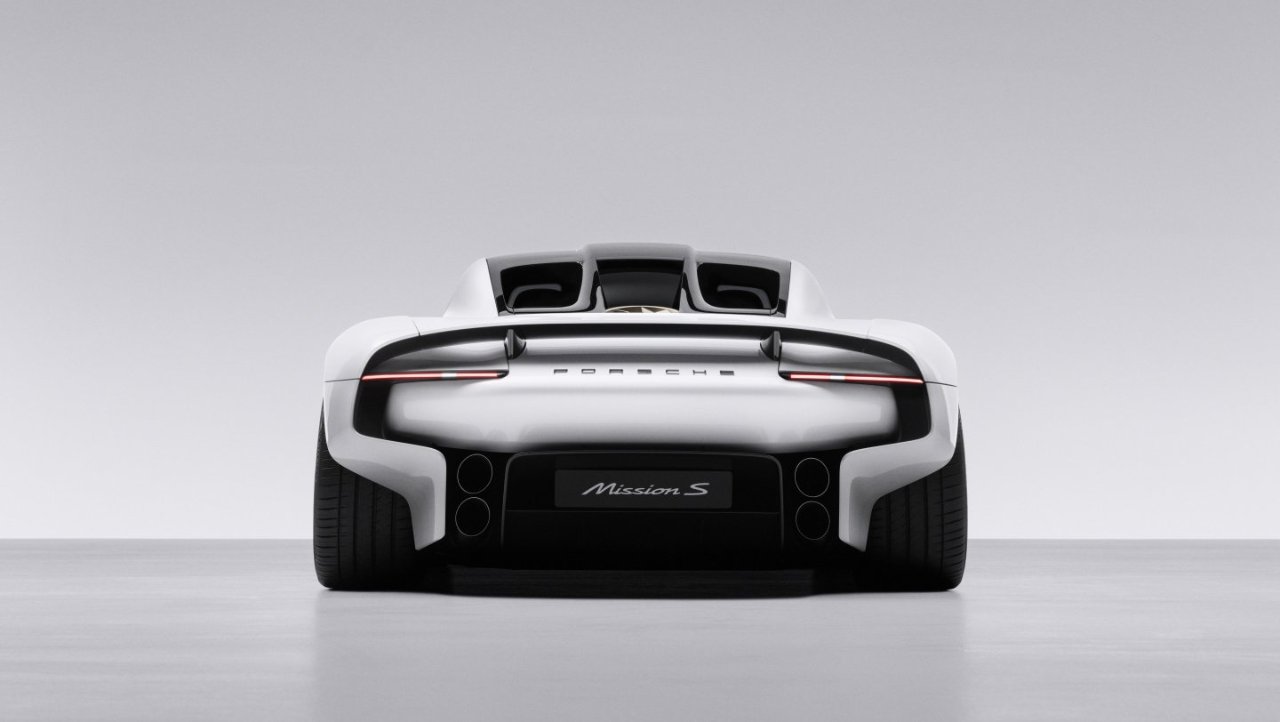 Porsche’den yeni bir süper otomobil: Mission S tanıtıldı
