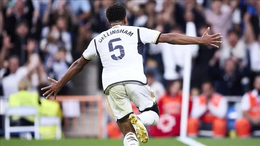 Jude Bellingham, Real Madrid formasıyla bu sezon 10 maçta 3 gol 2 asistlik performans sergiledi.