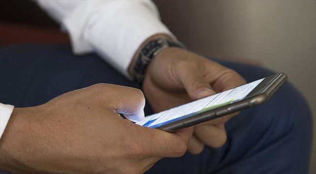 Telefonlara SMS atarak haksız kazanç sağladılar! Mesaj başına avro kazandılar