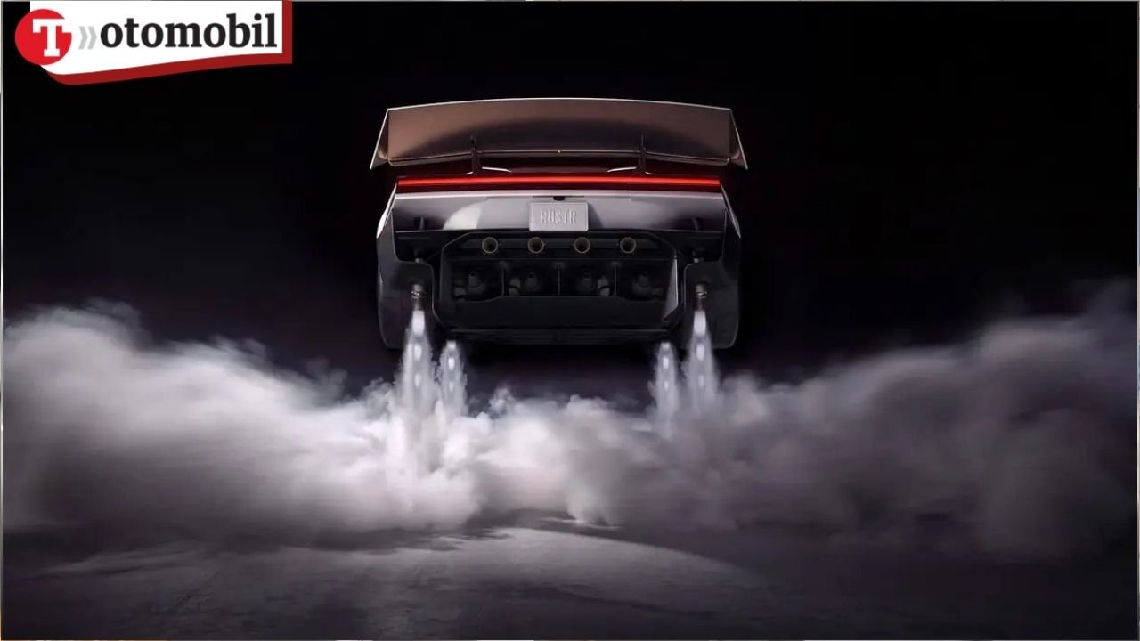 Tesla'nın uçan otomobili Roadster tanıtıldı! Havada takla attı, çıkış tarihi açıklandı