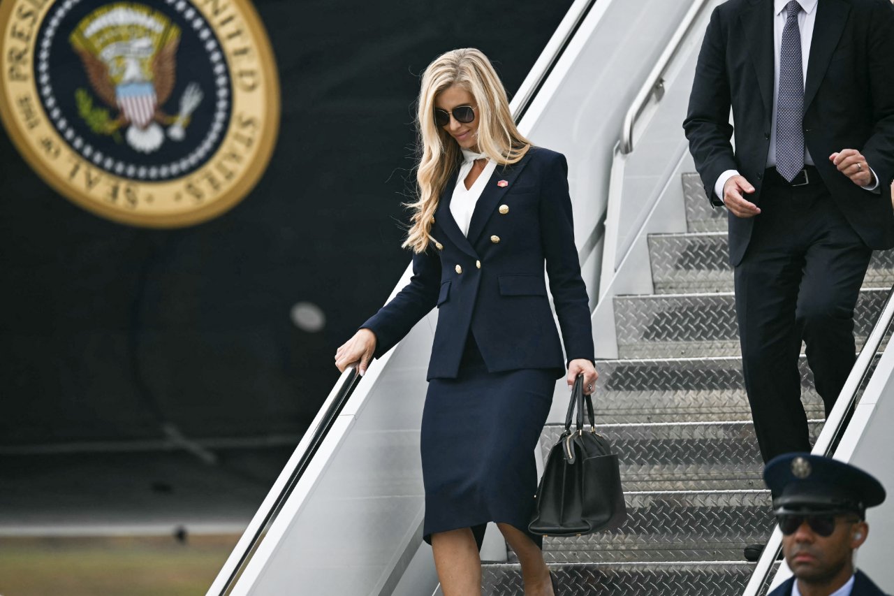 Trump'ın yeni sözcüsü, hukuk camiasını karıştırdı! ‘Avukatım’ dedi, ruhsatı çıkmadı