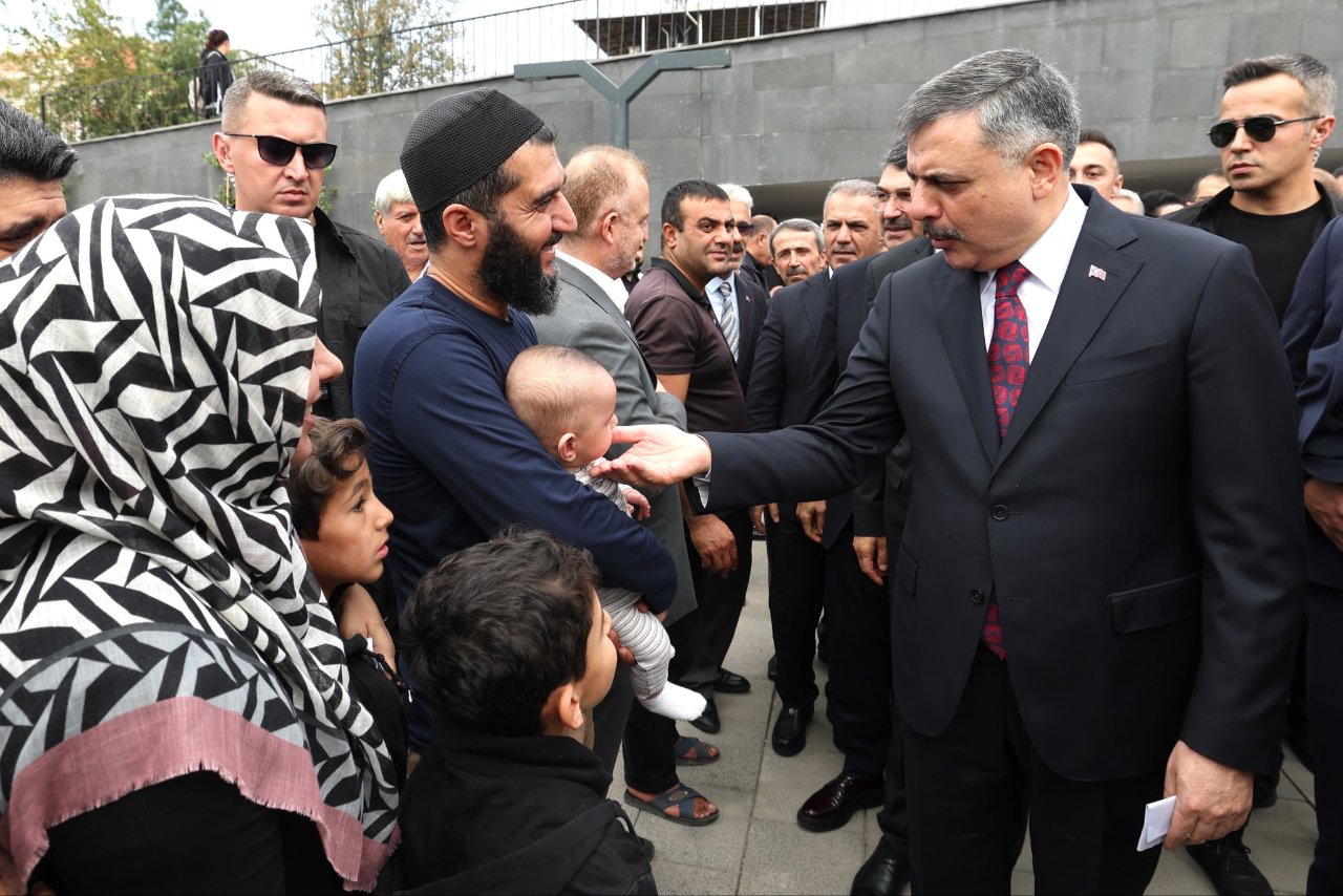 Batman’da dev projelerin kurdelesi kesildi! Bakan Çiftçi: Terörsüz Türkiye’de daha çok yatırım, daha çok iş var
