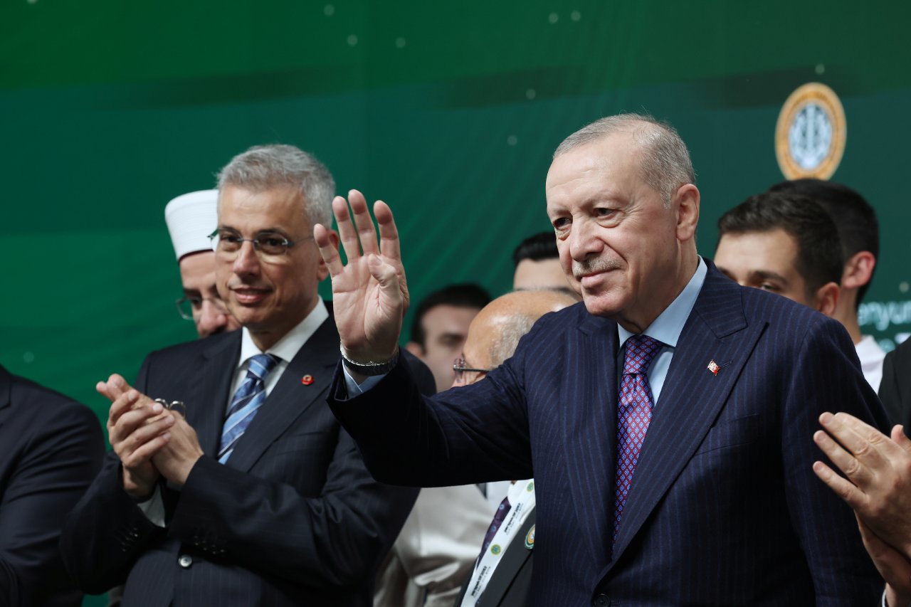 Cumhurbaşkanı Erdoğan müjdeyi verdi: 38 bin sağlıkçı alınacak