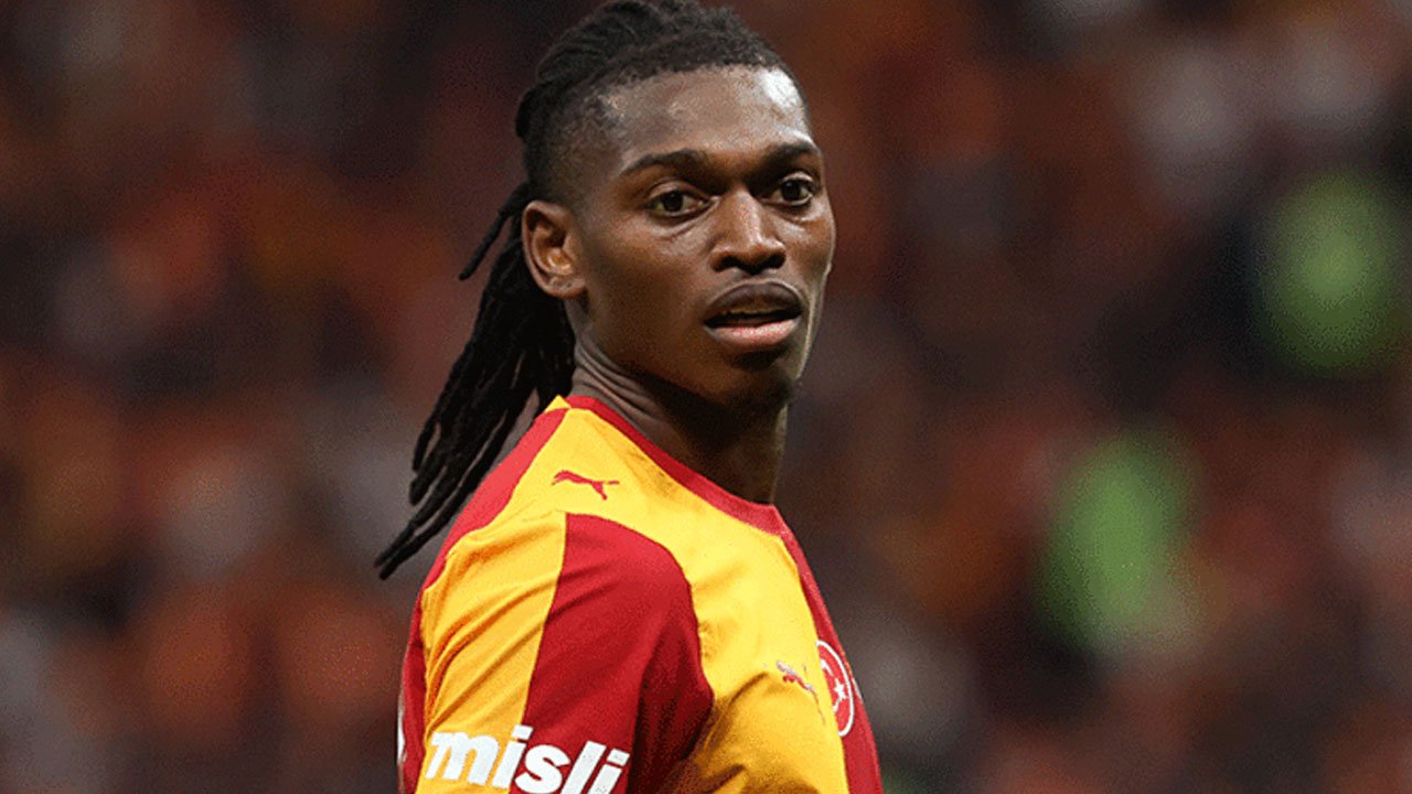 Galatasaray'a derbi öncesi Leao'dan kötü haber