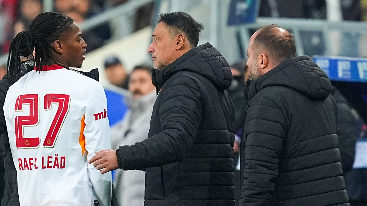Galatasaray'a derbi öncesi Leao'dan kötü haber