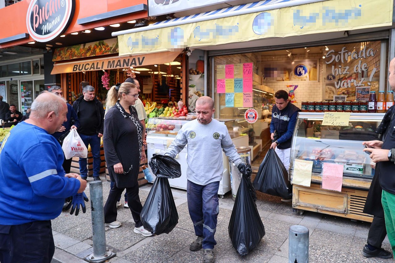 Hepsini vatandaşa yedireceklerdi! Tarihi geçmiş 100 kilo ürün ele geçirildi