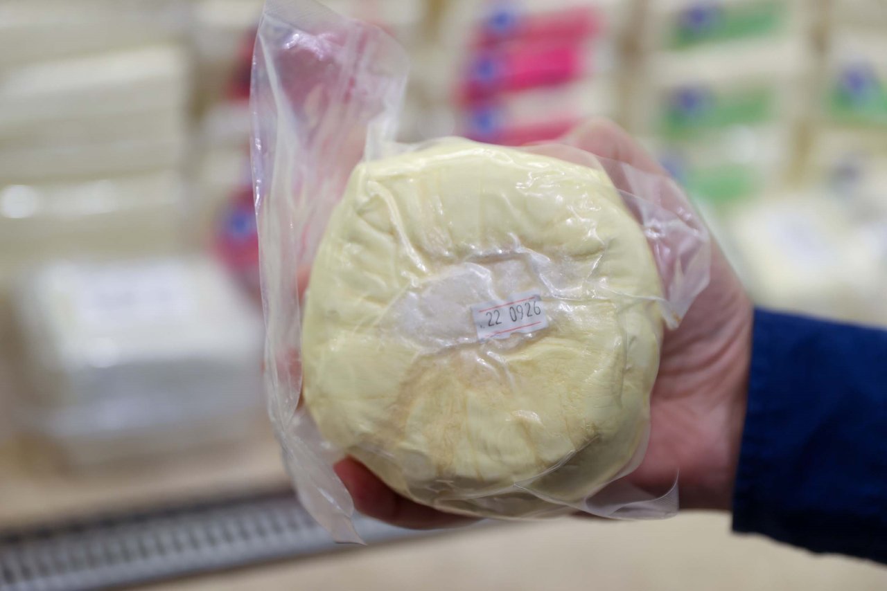 Hepsini vatandaşa yedireceklerdi! Tarihi geçmiş 100 kilo ürün ele geçirildi