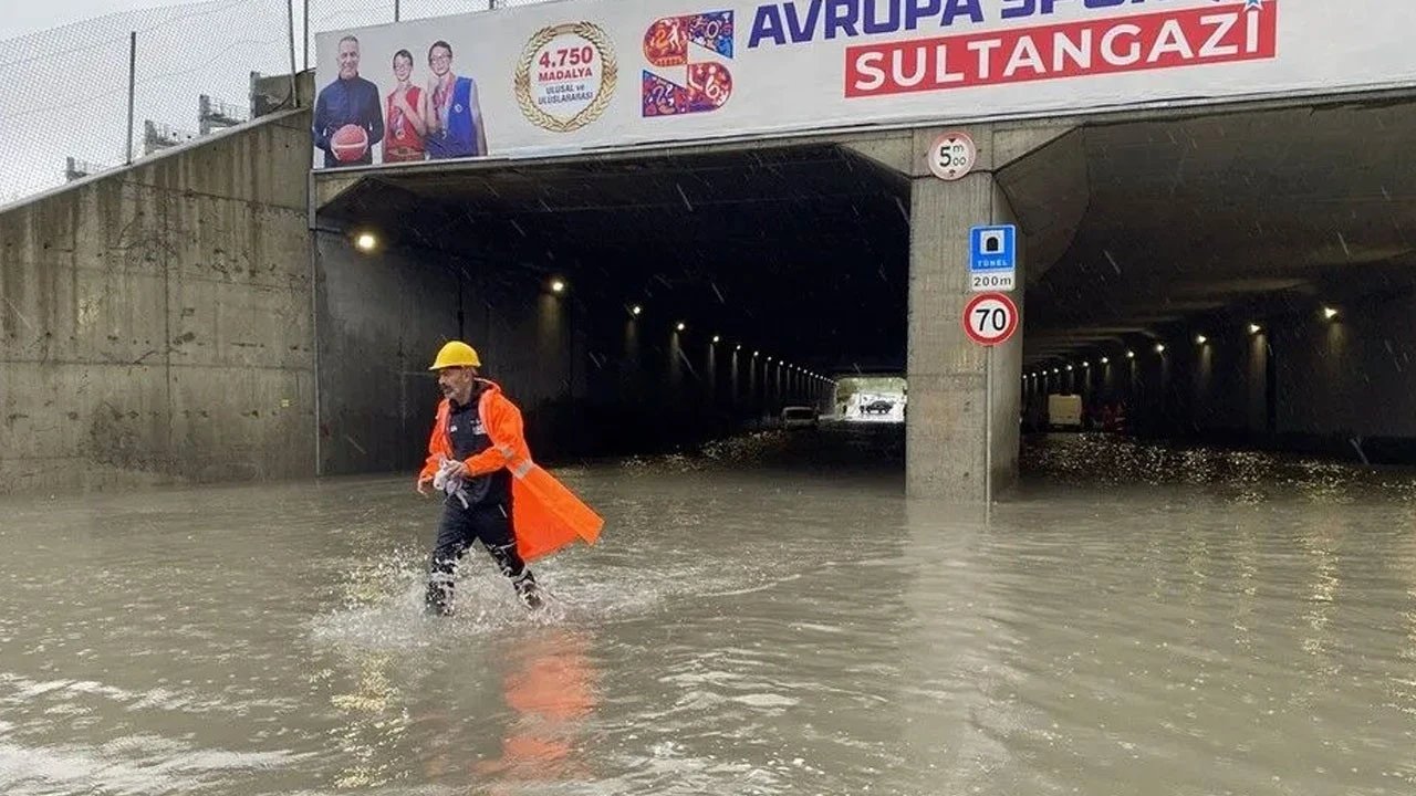 İstanbula turuncu kodlu uyarı! Meteoroloji saat verdi: 8 ilçeye dikkat
