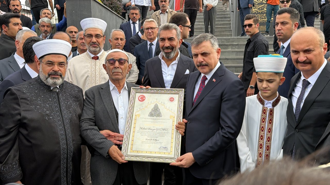 Kardeşlik Külliyesi Camisi, Bakan Çiftçinin katılımıyla açıldı