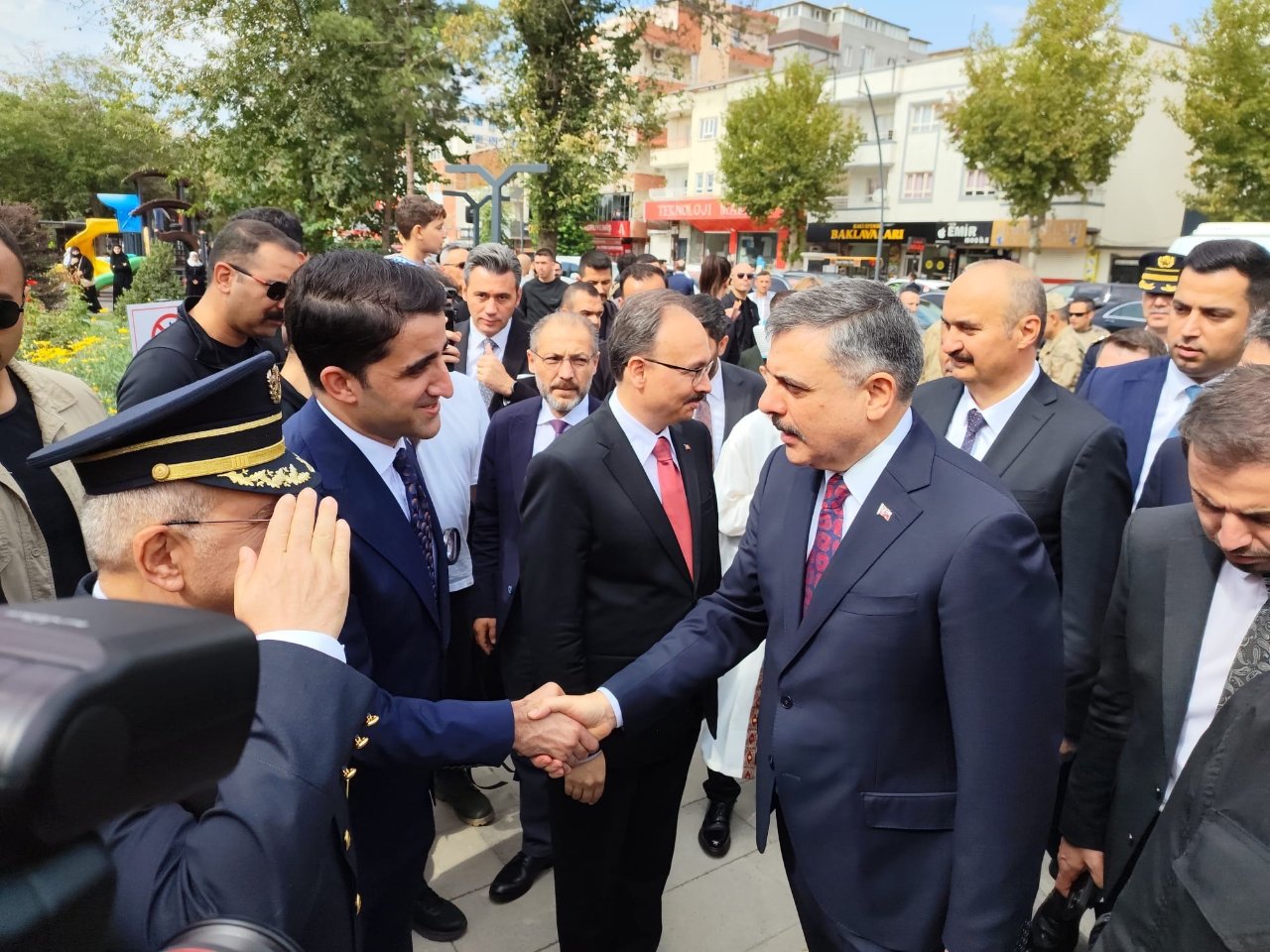 Kardeşlik Külliyesi Camisi, Bakan Çiftçinin katılımıyla açıldı