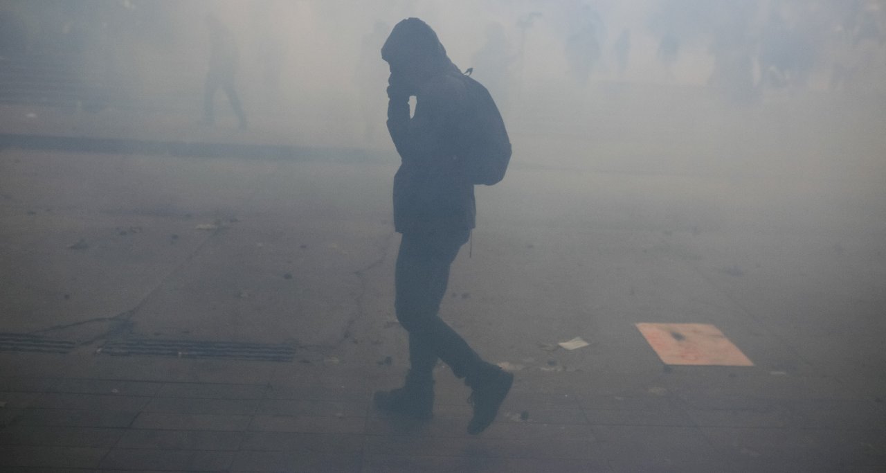 Fransa'da son durum: Paris'te olaylar durulmuyor! Yüzlerce gözaltı, belediye binası ateşe verildi