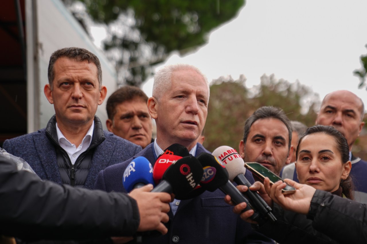 İstanbul Valisi Gül, sel felaketinde son tabloyu açıkladı: Kayıp 5 kişi aranıyor