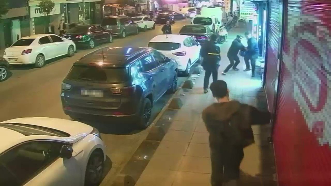 İstanbul'un göbeğinde silahlarla çatıştılar! Gerçeği güvenlik kamerası ortaya çıkarı
