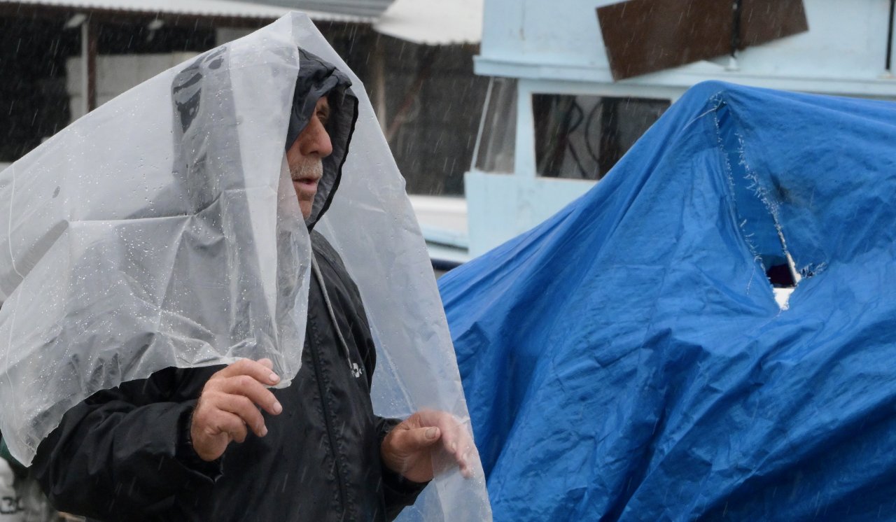 Meteoroloji tahmin haritasını paylaştı: İstanbul için yeni sağanak uyarısı yapıldı! Sıcaklık kısa sürecek