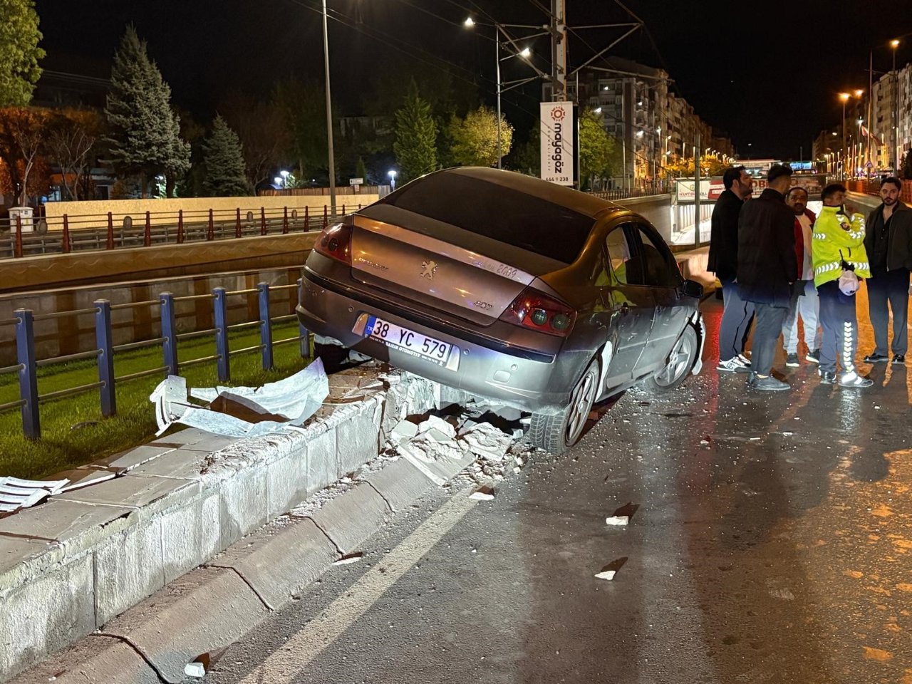 Polise “Teşkilat mısınız?” çıkışı pahalıya patladı! Cezası ağır oldu