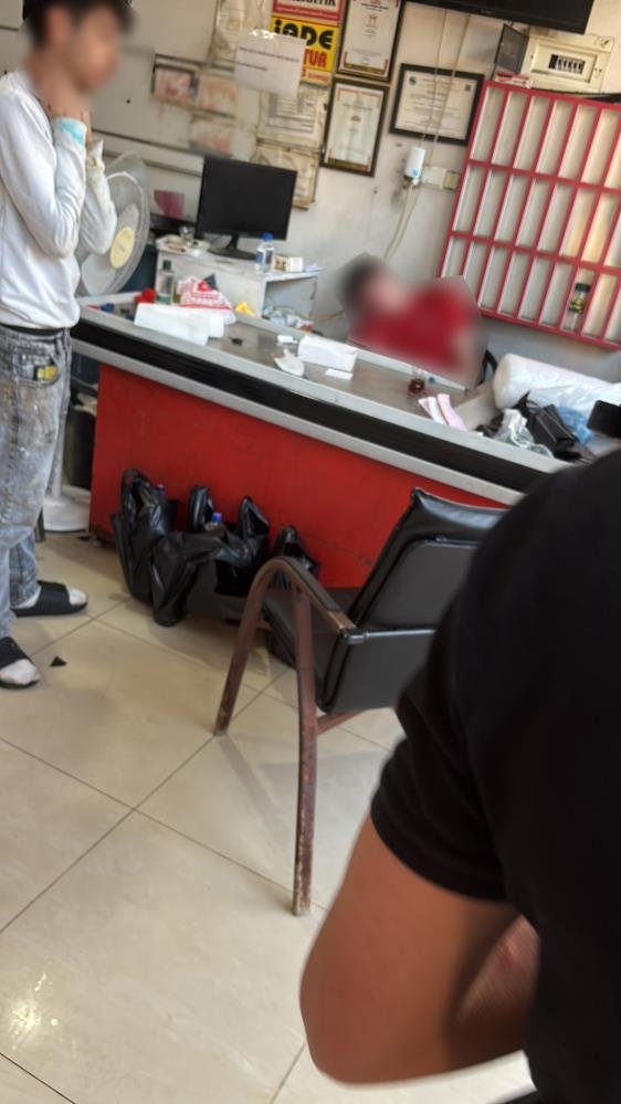 Adana’da iş yerine silahlı saldırı! 16 yaşındaki çocuk başından vuruldu