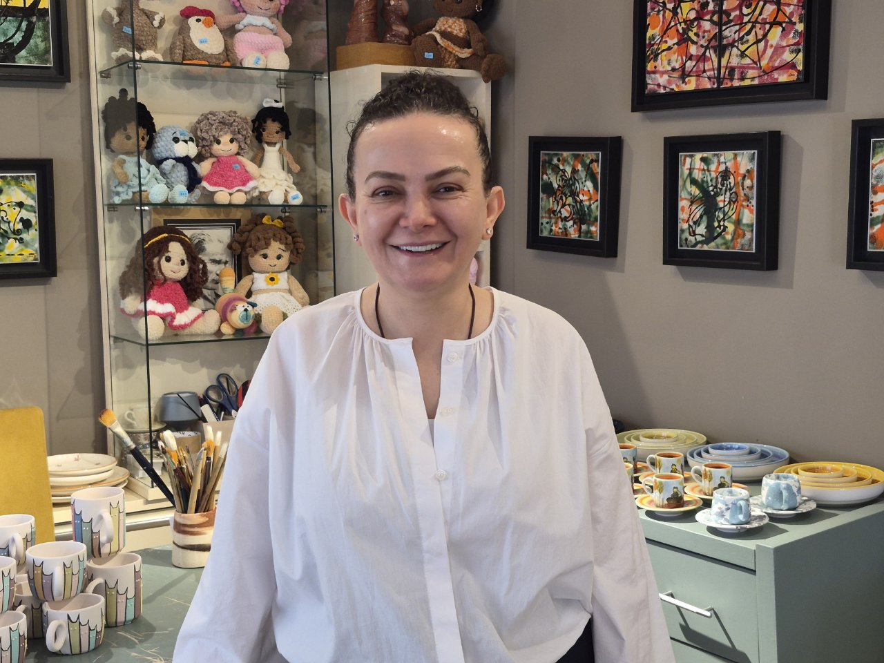 Ellerini korumak için bıçak bile kullanmıyor! Selçuklu motiflerinin ardındaki emek