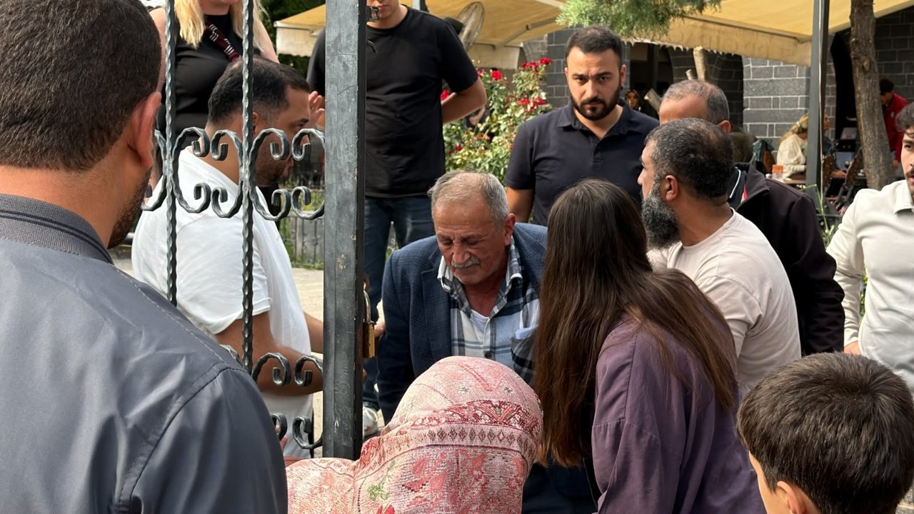 İkinci kez Heimlich müdahalesiyle kurtulmuş! Yaşlı adamın ölümden döndüğü anlar kamerada