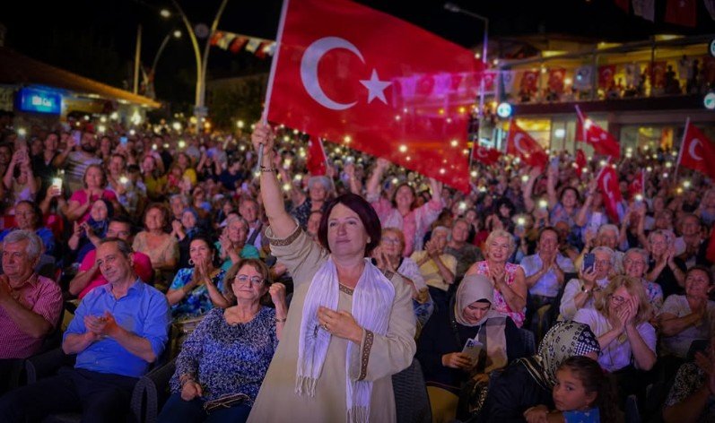 Karaburun Belediye Başkanı İlkay Girgin Erdoğan, Yeni Partiden istifa etti