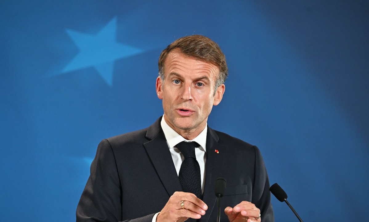 Macron istifa mı etti? Fransa'daki protestolarda son durum!