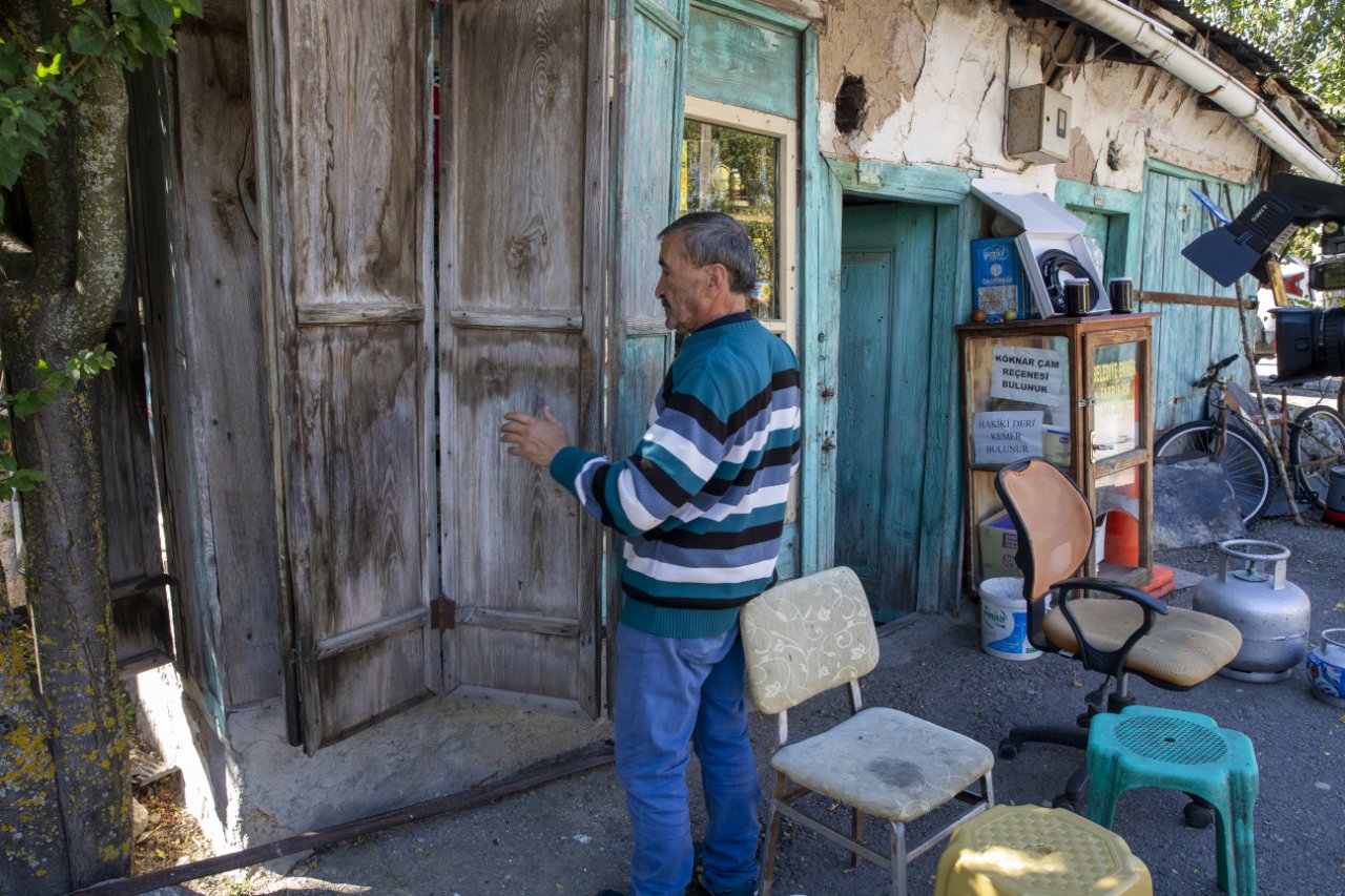 Osmanlıdan beri yaşayan 120 yıllık bakkal! Tarihi dükkanı 4 kuşaktır aynı aile işletiyor