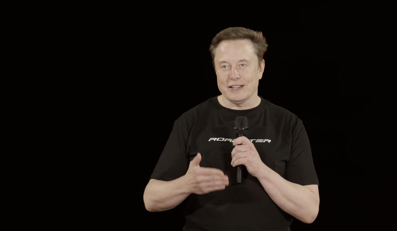 Uçan Tesla gerçek mi? Roadster fiyatı, çıkış tarihi ve özellikleri gündemde!