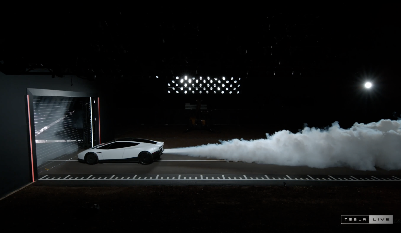 Uçan Tesla gerçek mi? Roadster fiyatı, çıkış tarihi ve özellikleri gündemde!