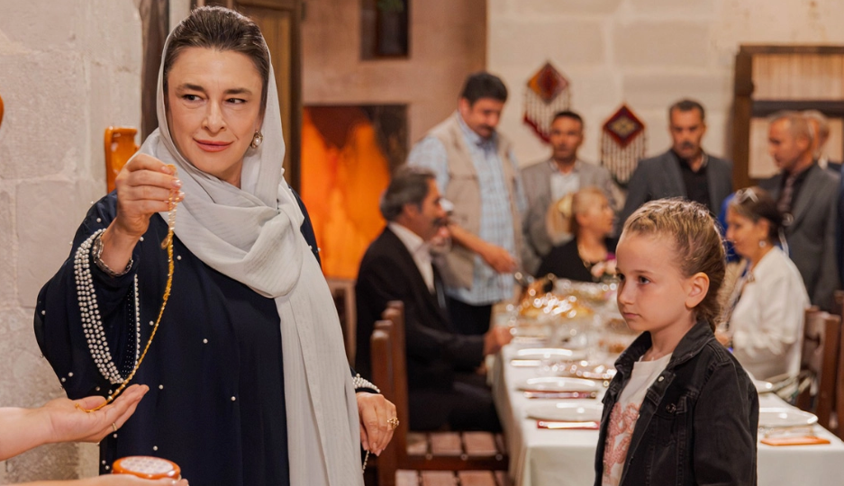 Anne Yarısı dizisinin oyuncu kadrosunda kimler var? Anne Yarısı dizisinin oyuncuları ve konusu