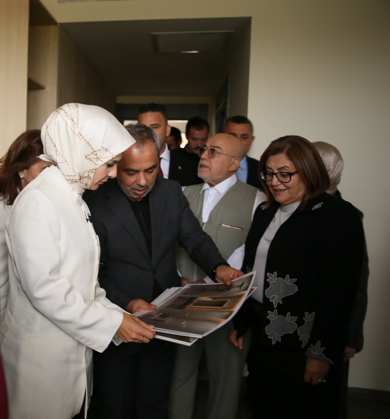 Bakan Göktaş’tan aile mesajı: Ciddi saldırı altında