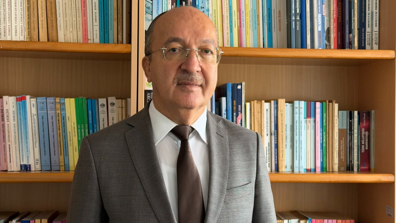 Binaların altları oyuldu, temelleri göründü! Karadeniz’de korkutan felaket, sahili gün gün yutuyor