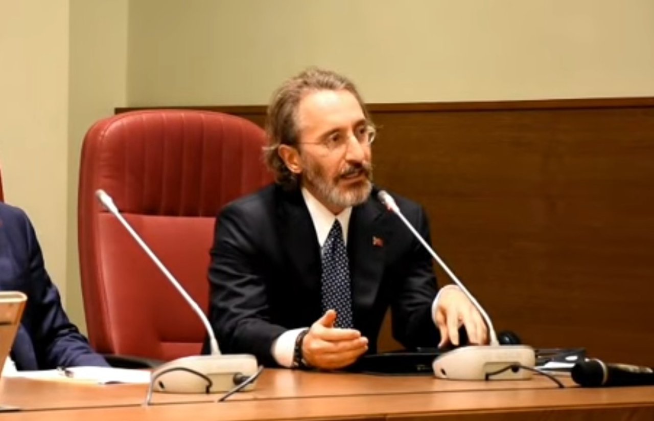 Büyükelçi olmuştu! Fahrettin Altun yeni imajıyla ortaya çıktı