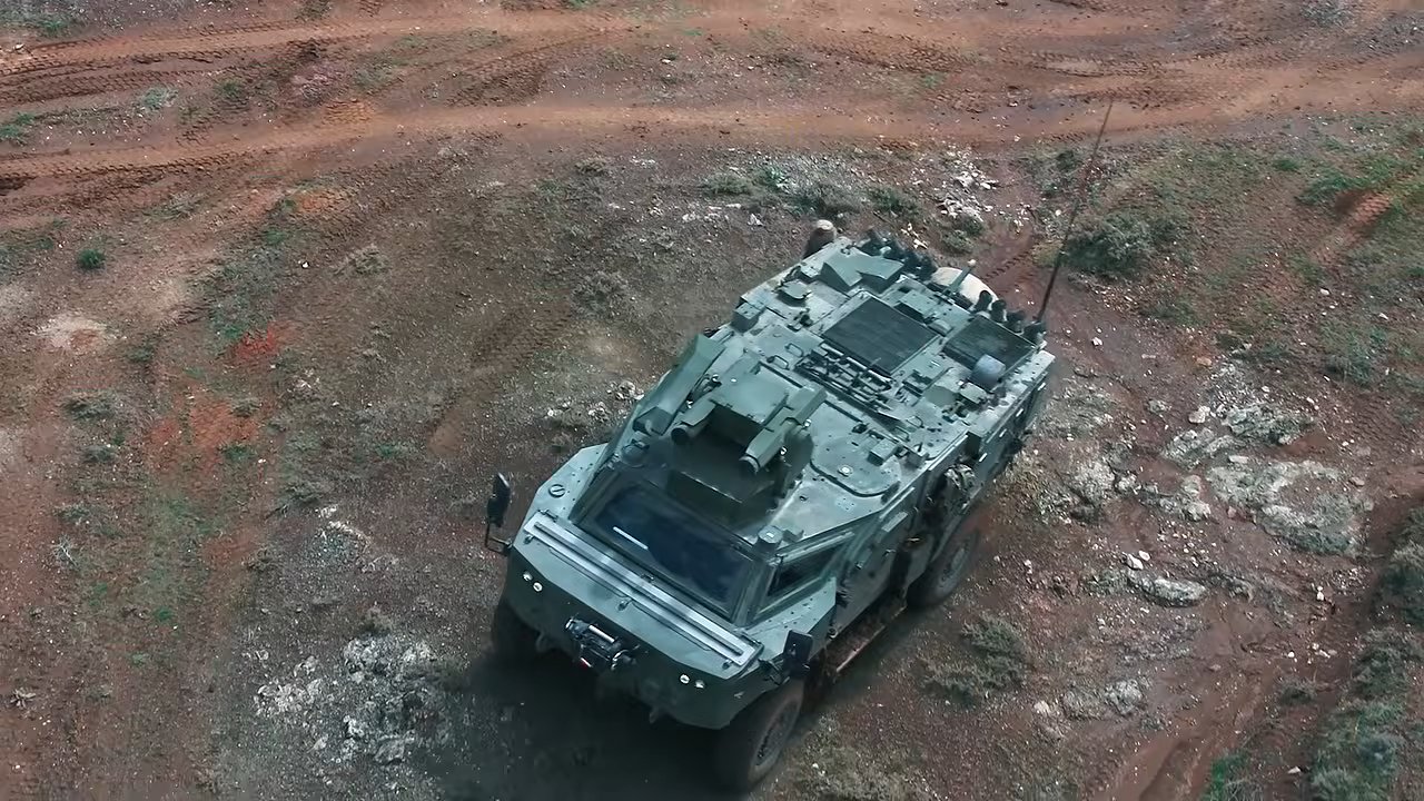 İsveçli savaş pilotu PARS ALPHAyı test etti! Türk savunma sanayiini övmelere doyamadı