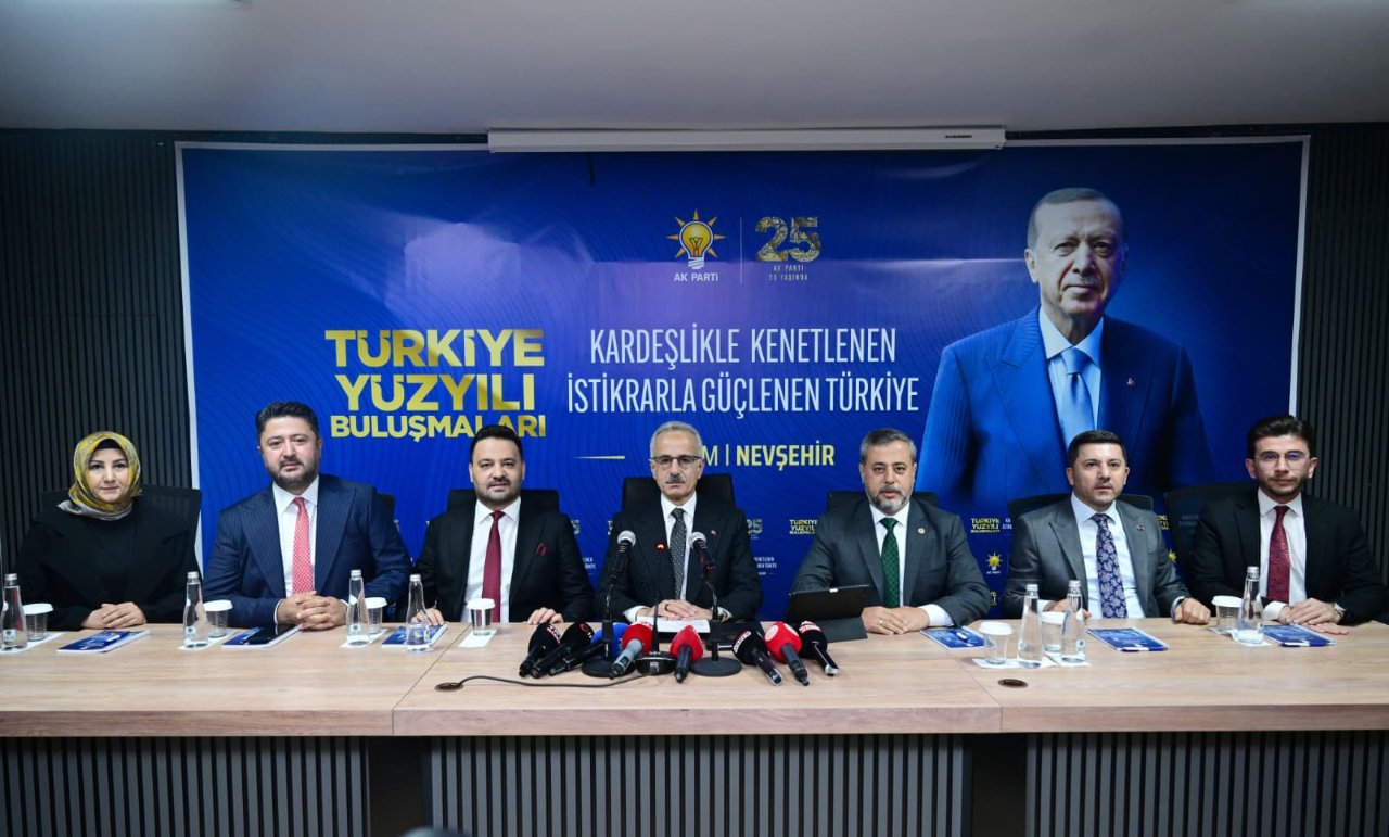 Nevşehir'de ulaşım ve iletişime 20 milyar liralık yatırım! Havalimanı yollarında çalışmalar sürüyor