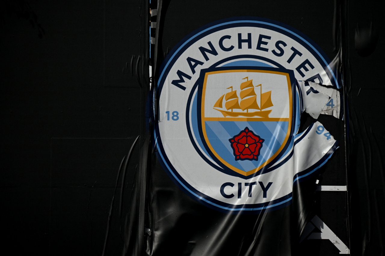Manchester United, 2009-2010 ile 2017-2018 sezonları arasında kulübün finansal kuralları ciddi şekilde ihlal ettiği yönündeki suçlamaların tamamında suçlu bulundu.