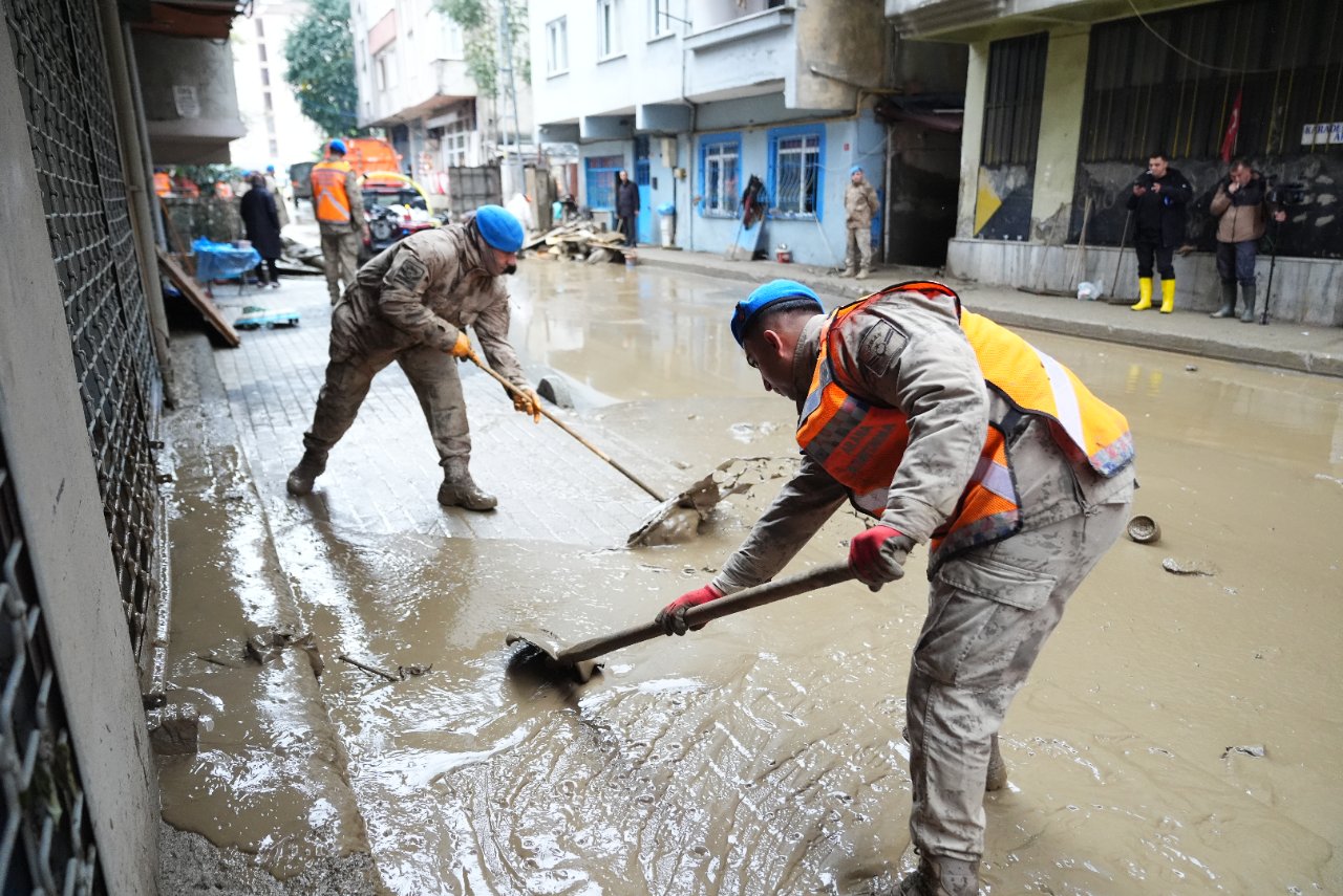 İstanbul’da sel riski taşıyan 10 ilçe! Son afet yapay zeka risk haritasıyla eşleşti: Ciddi taşkınlarla karşılaşabiliriz