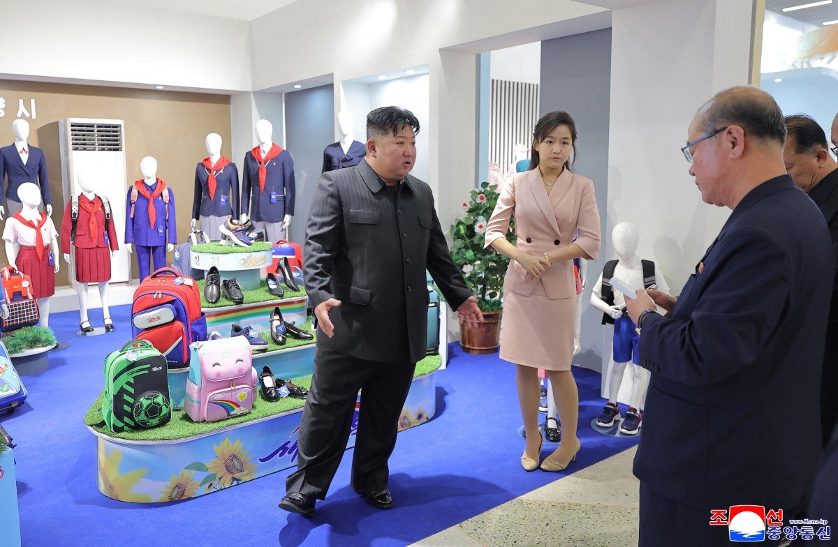 Kim Jong-un'un komaya girip öldüğü iddiası gündemi salladı: Kuzey Kore’den fotoğraflı cevap