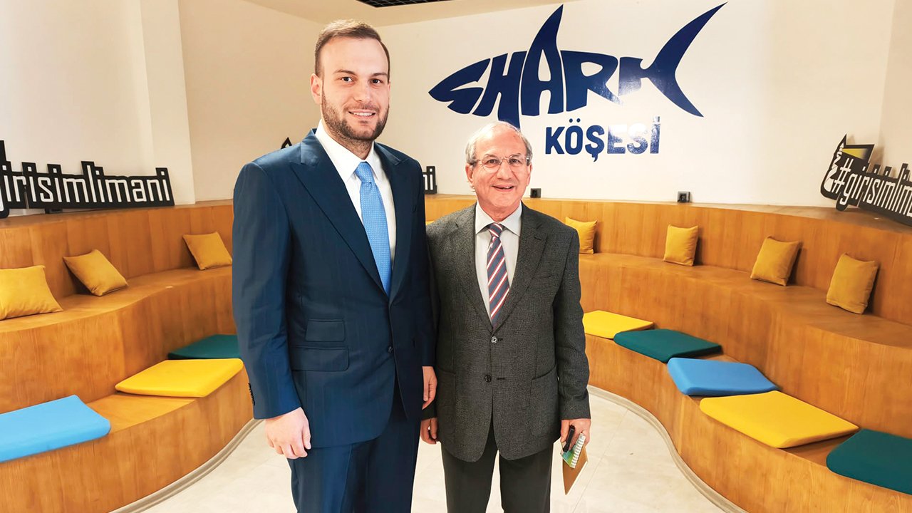 Sıfır Atık Vakfı Başkanı Samet Ağırbaş, Türkiye Gazetesi Ankara Temsilcisi  Akif Bülbül’ün sorularını cevapladı.